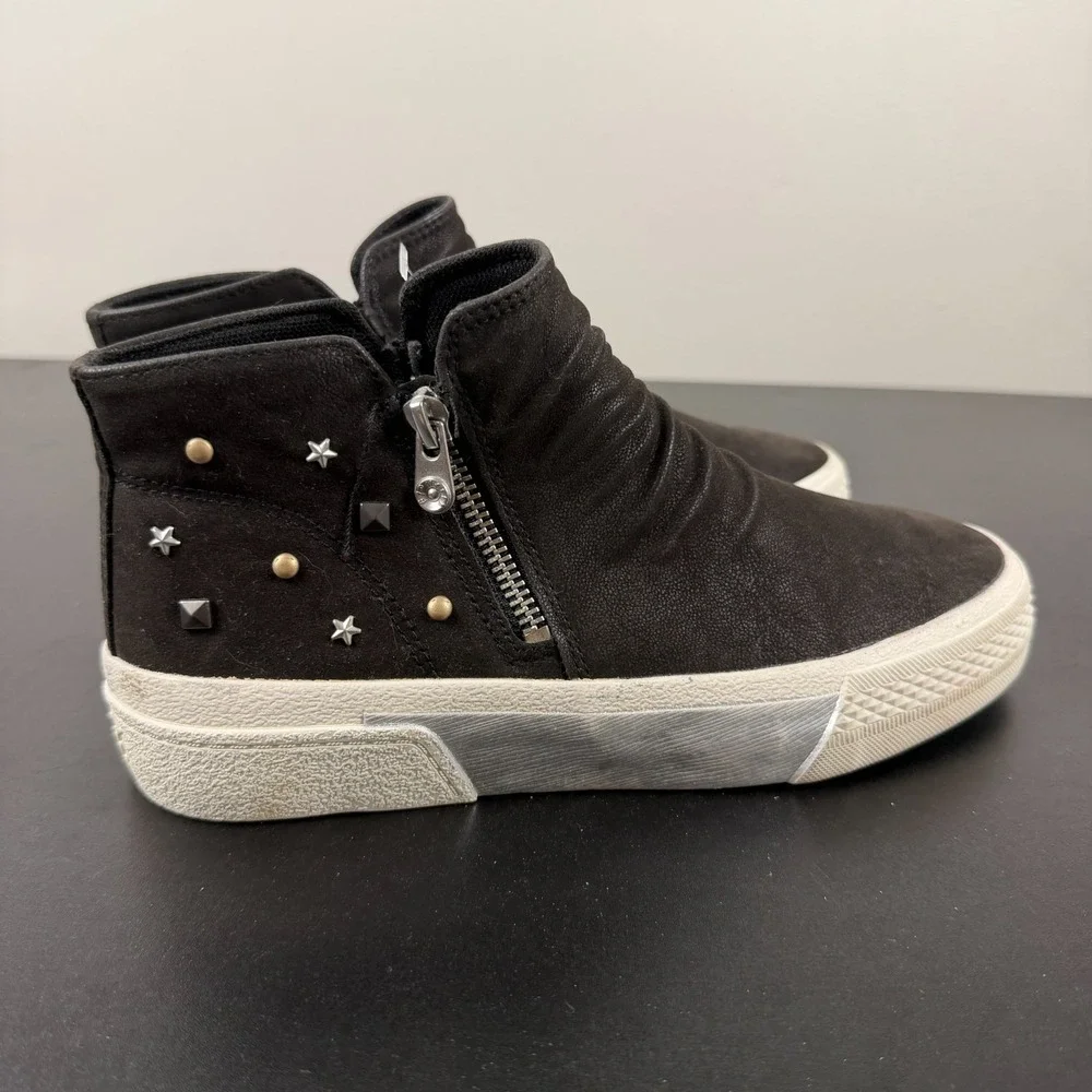 Blowfish Malibu Ankle Booties Women's 7.5M Black Studded Wave Zip Comfort Casual